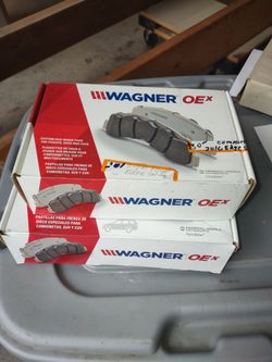Brake pads ceramic Ford Lincoln