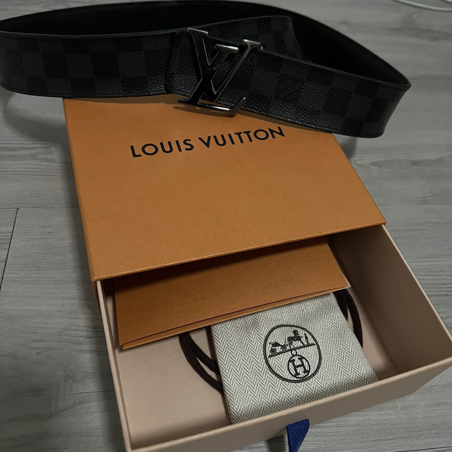 Authentic LOUIS VUITTON Mens Belt for Sale in San Antonio, TX