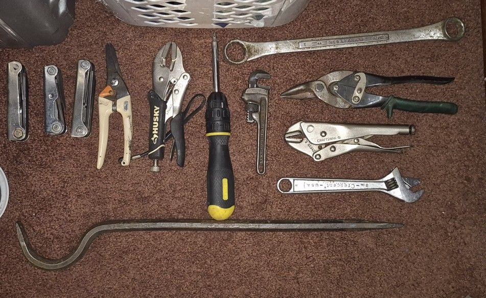 Bundle Tools Wrench Pliers Prybar
