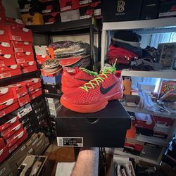 Kobe x Nike 6 Protro “Reverse Grinch”  Brand New! Size: 10.5