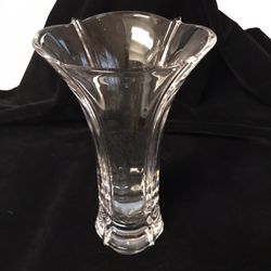 Mikasa Crystal Vase (heavy)