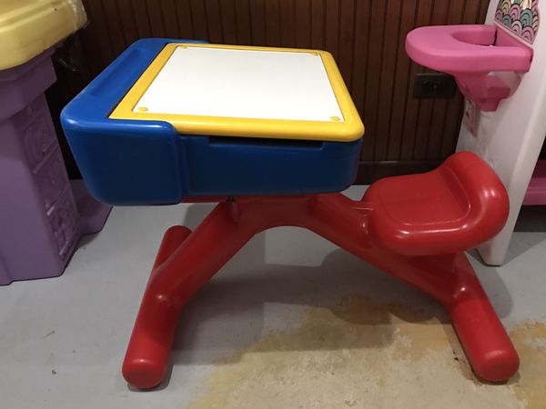 Today S Kids Desk For Sale In Kildeer Il Offerup