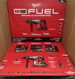 Milwaukee M18 Fuel 1-9/16” SDS MAX Rotary Hammer Drill Kit. Model #2717-22HD