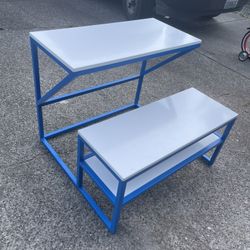 Desk / Table 
