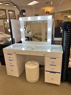 Brand New Christmas Special Hollywood Vanity Makeup Desk With LED Lights Brand New