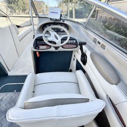 2000 Bayliner AD 24'