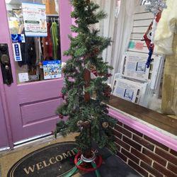 5 Ft. Artificial Tree W/ Stand