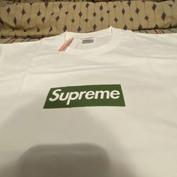 Supreme "Berlin" Box Logo Tee