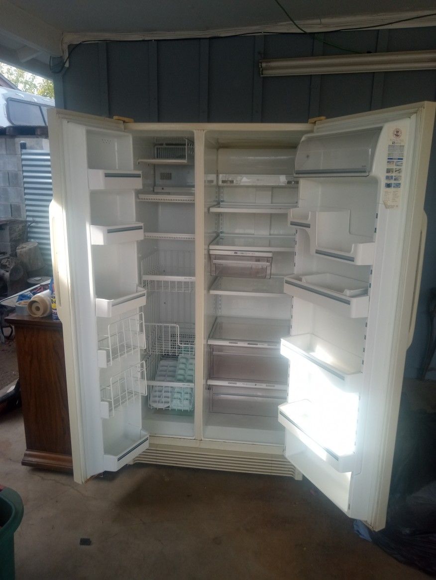 Maytag Fridge2 Doors