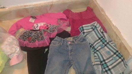 Girl size12-18 mon