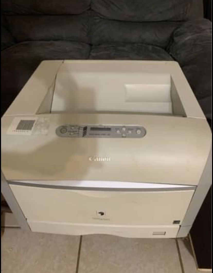 Heavy Duty commercial Printer. Details are in Description