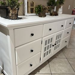 FARMHOUSE DRESSER/TV STAND 