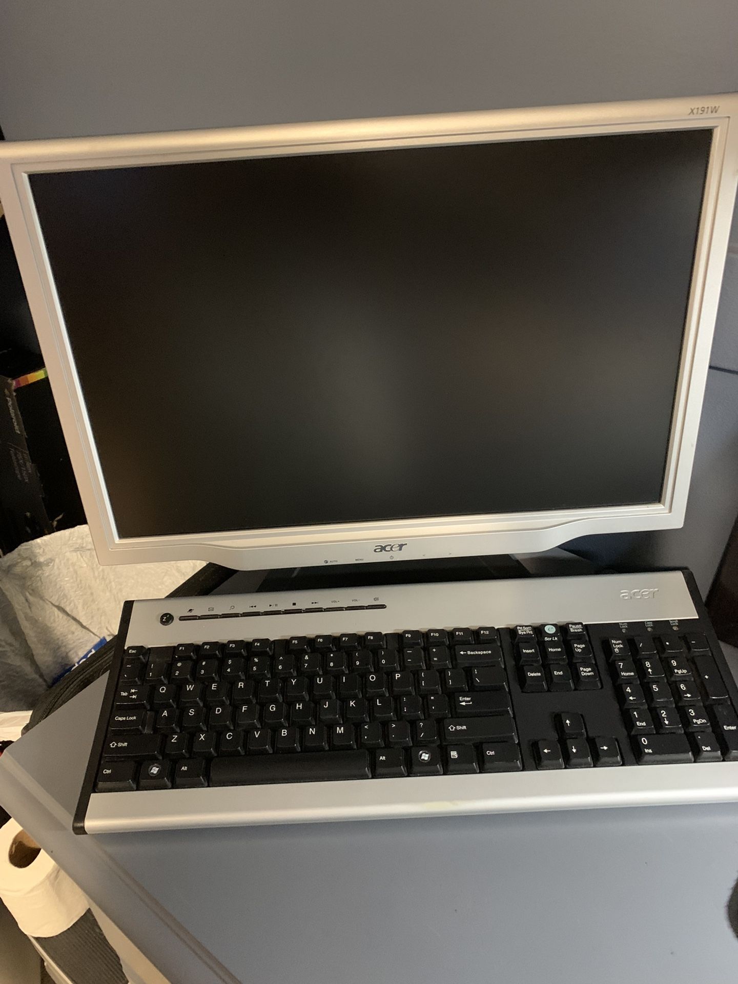 Acer Aspire E380 Desktop