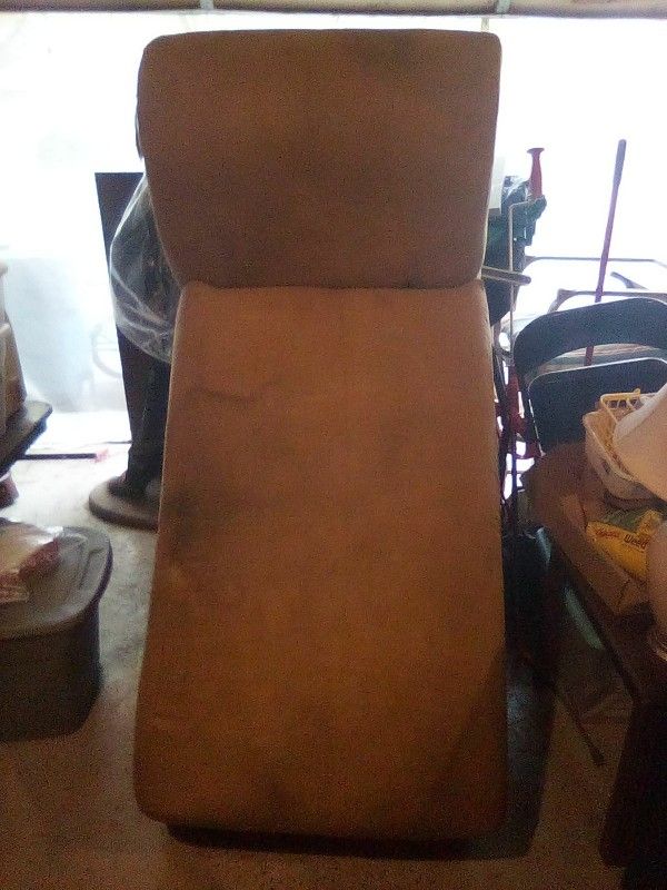 Chaise 50$