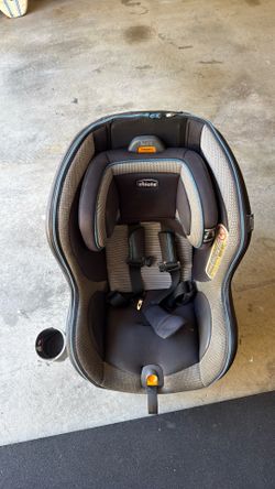Chicco convertible car seat