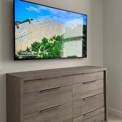 Tv Mount/TV on Your Wall