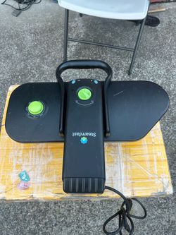 Steamfast SF-(contact info removed)W Mid-Size Fabric Steam Press Iron By Vornado Used Tested
