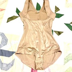 Maidenform Body Shaper