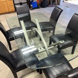 Free Dining Room Table