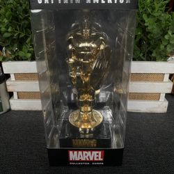 Marvel Funko Collectors Corp Captain America 🇺🇸 Trophy