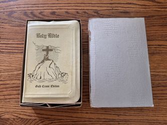 1948 Vintage Holy Bible – Gold Cross Edition – Illustrated Red Letter – Original Box