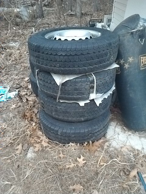 NEW NEVER USED 4 winter tires