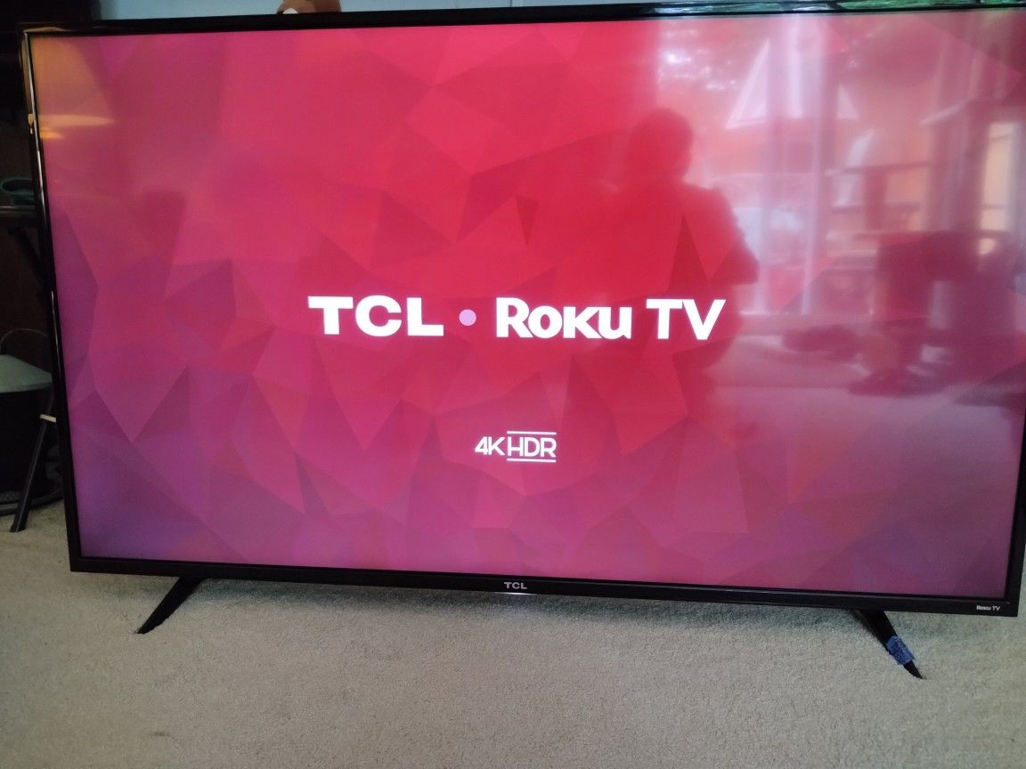 TCL 55" 4 K UHD ROKU SMART TV WITH HDR