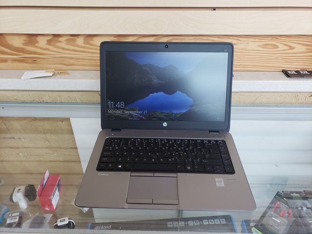 HP ELITEBOOK 840 ( GOOD FAST LAPTOP !! GREAT FOR ONLINE SCHOOL OR WORK )