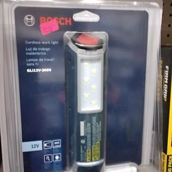 BOSCH 12V CORDLEES WORK LIGHT