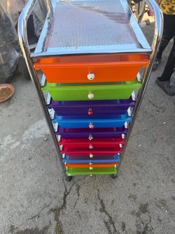10 colorful drawers