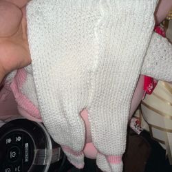 Hand Made Crochet New Born Hospital Wear, Baby Hair Ties And Clips , Baby Clothes 