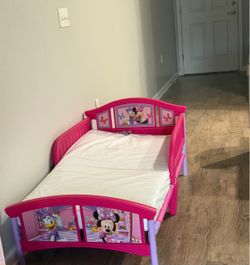 Minnie mouse bed