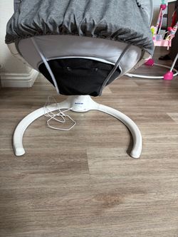 Baby swing