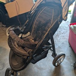PRICE DROP!!Graco Aire3 Tri Stroller 