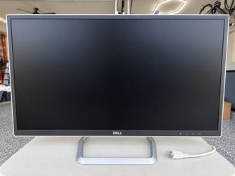 Dell 32” Desktop Monitor with Stand