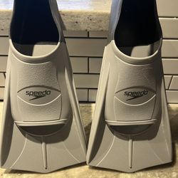 Speedo Unisex Training Flippers Size 10-11 Mens 