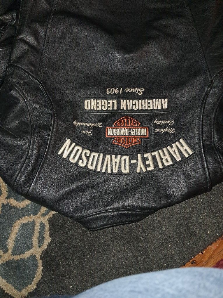 Women's Small Leather Harley Davidson Jacket 50.00
