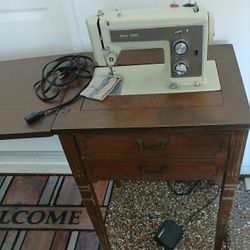 Antique Sowing Mashine
