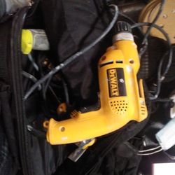 DeWalt 3/8 VSR Drill D21008