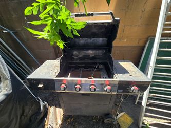 4-Burner Propane Gas Grill