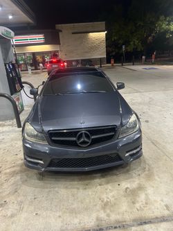 Mercedes coupe c-class