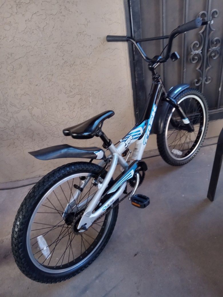 Nice Bike TREK Jet Tires Size 20 Good Condition