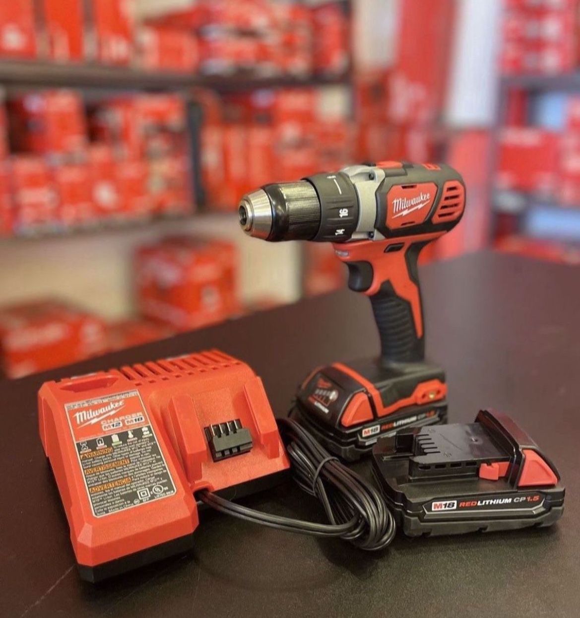 Milwaukee 18V Lithium-Ion Cordless 1/2 in. Drill Driver Kit w/(2) 1.5Ah  Batteries, Charger…….2606-22CT for Sale in Las Vegas, NV OfferUp