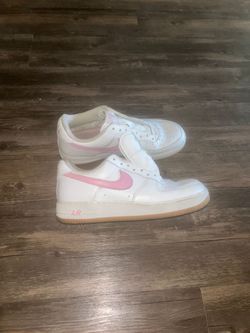 Nike Airs Low Tops