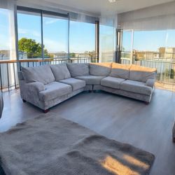 Beautiful Brown U Sectional 