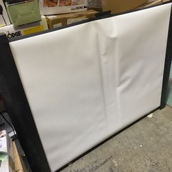 Epson® Accolade™ Duet™ Ultra Portable Projection Screen