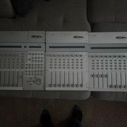 Icon Qcon Pro (Legacy Model) 