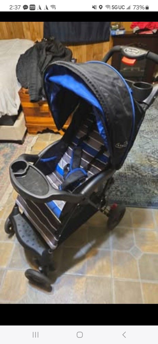 Kolcraft Free Stand Stroller