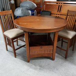Dinning room Table with 4 Chairs