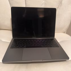 Apple MacBook Pro i5 3.1GHz 13" (Mid 2017) 256GB SSD (READ DETAILS FOR CONDITION)